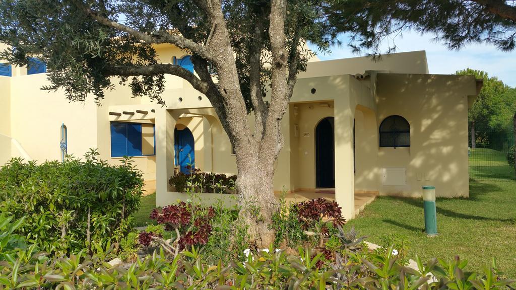 Apartamentos Clube Da Bemposta Алвор Экстерьер фото