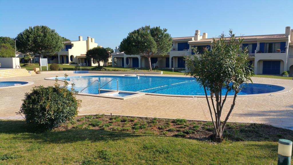 Apartamentos Clube Da Bemposta Алвор Экстерьер фото