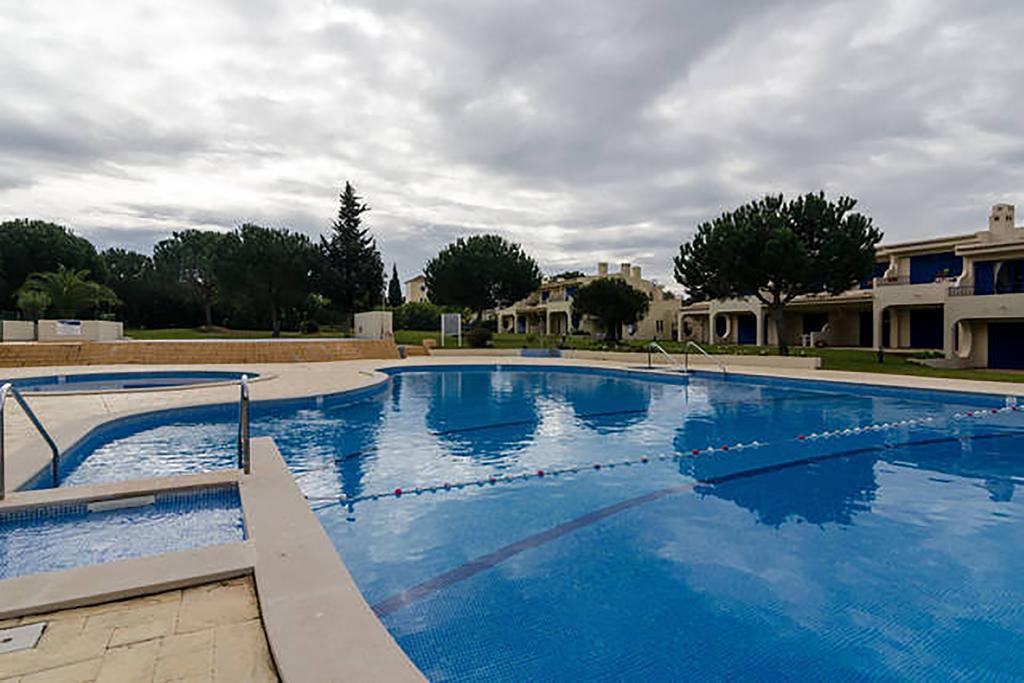 Apartamentos Clube Da Bemposta Алвор Экстерьер фото